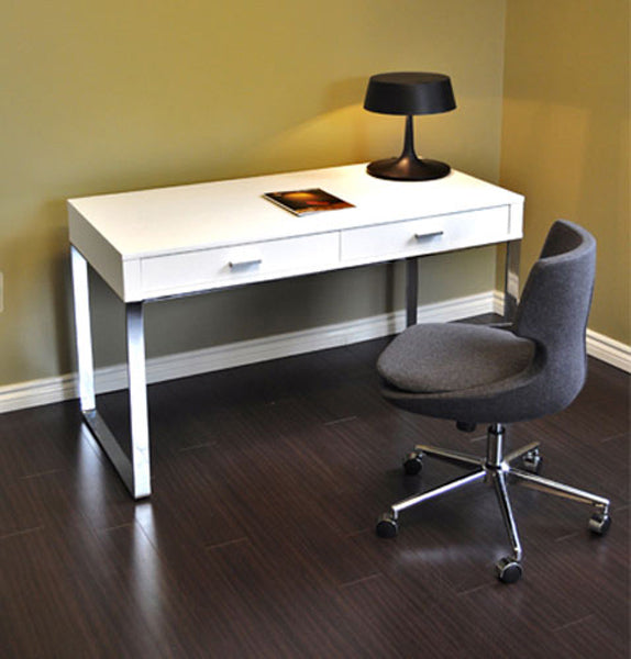 York Desk by SohoConcept, live shoot of the desk.